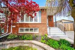 20 LAWRENCE CRESCENT | Clarington Ontario | Slide Image Two