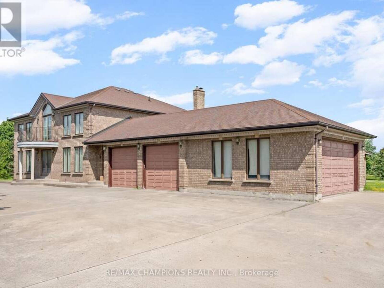 4047 COUNTRYSIDE DRIVE, Brampton, Ontario L6P 0T4