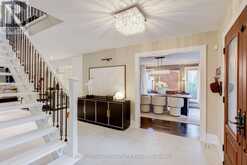 45 PLEASANT AVENUE | East Gwillimbury Ontario | Slide Image Nine