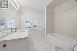 28 LIAM LANE | Markham Ontario | Slide Image Thirty-two
