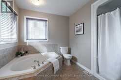 51 SHOWCASE DRIVE | Hamilton Ontario | Slide Image Eighteen