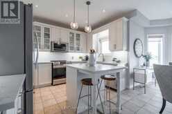 51 SHOWCASE DRIVE | Hamilton Ontario | Slide Image Eight
