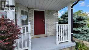 B - 620 SETTLERSFIELD COURT | Waterloo Ontario | Slide Image Three