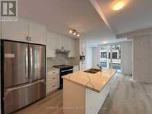 5 KERNS LANE | Richmond Hill Ontario | Slide Image Four