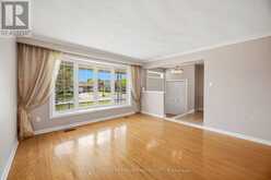 25 ISLAY COURT | Toronto Ontario | Slide Image Six