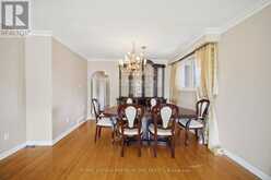 25 ISLAY COURT | Toronto Ontario | Slide Image Nine