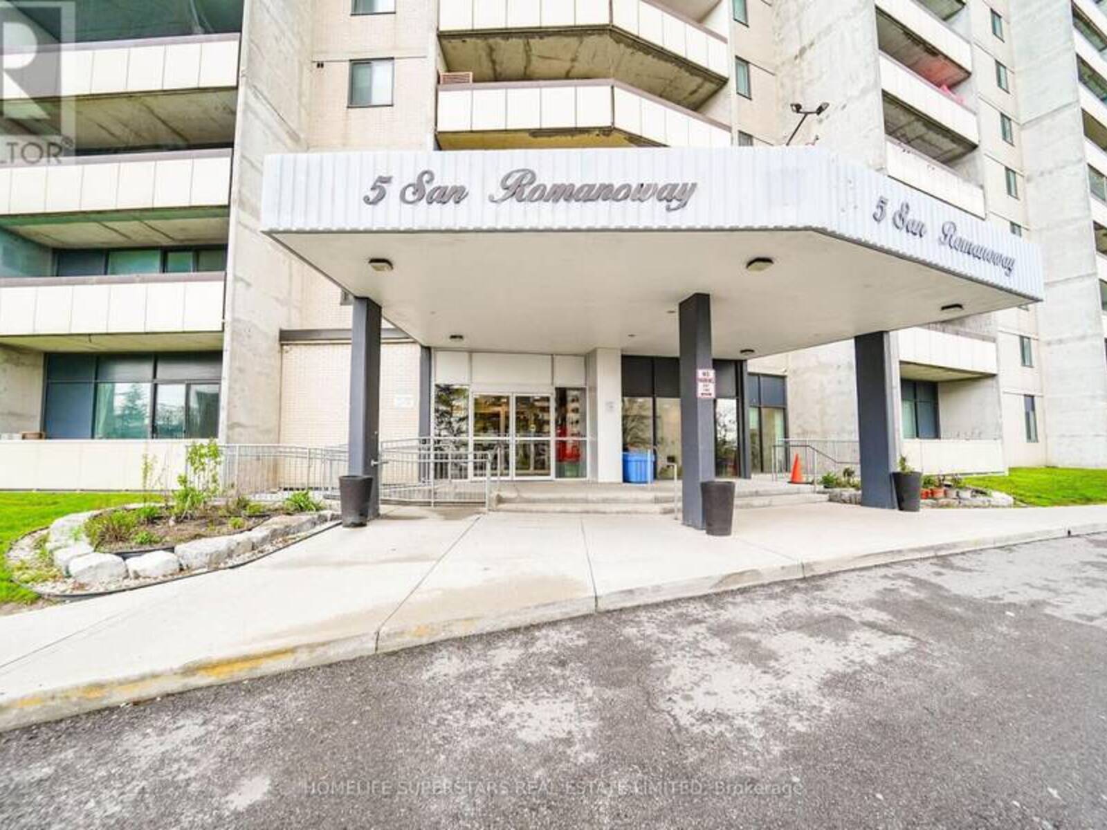 705 - 5 SAN ROMANO WAY, Toronto, Ontario M3N 2Y4