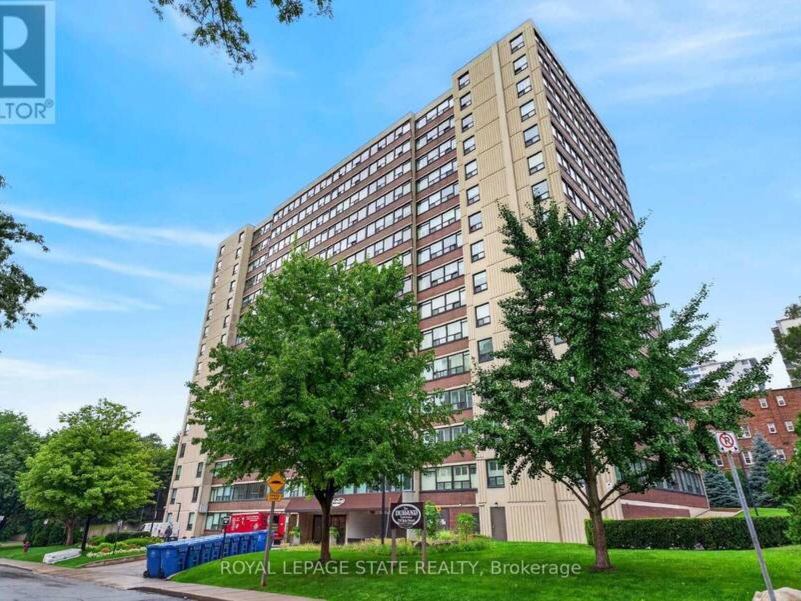 1106 - 120 DUKE STREET, Hamilton, Ontario L8P 4T1
