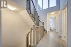 9 BANCROFT LANE | Richmond Hill Ontario | Slide Image Seventeen