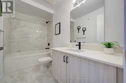 9 BANCROFT LANE | Richmond Hill Ontario | Slide Image Eighteen