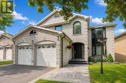 176 TIMPSON DRIVE | Aurora Ontario | Slide Image Two