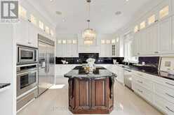 19 MICHIGAN DRIVE | Toronto Ontario | Slide Image Twelve