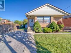 48 ALEXIS BOULEVARD Toronto Ontario, M3H 2P4