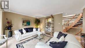 11 ALEXIS ROAD | Markham Ontario | Slide Image Eleven