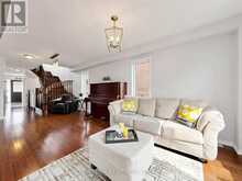 114 DUFFIN DRIVE | Whitchurch-Stouffville Ontario | Slide Image Four
