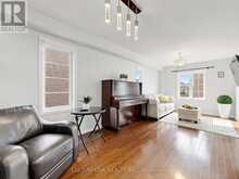 114 DUFFIN DRIVE | Whitchurch-Stouffville Ontario | Slide Image Eight