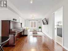 114 DUFFIN DRIVE | Whitchurch-Stouffville Ontario | Slide Image Nine