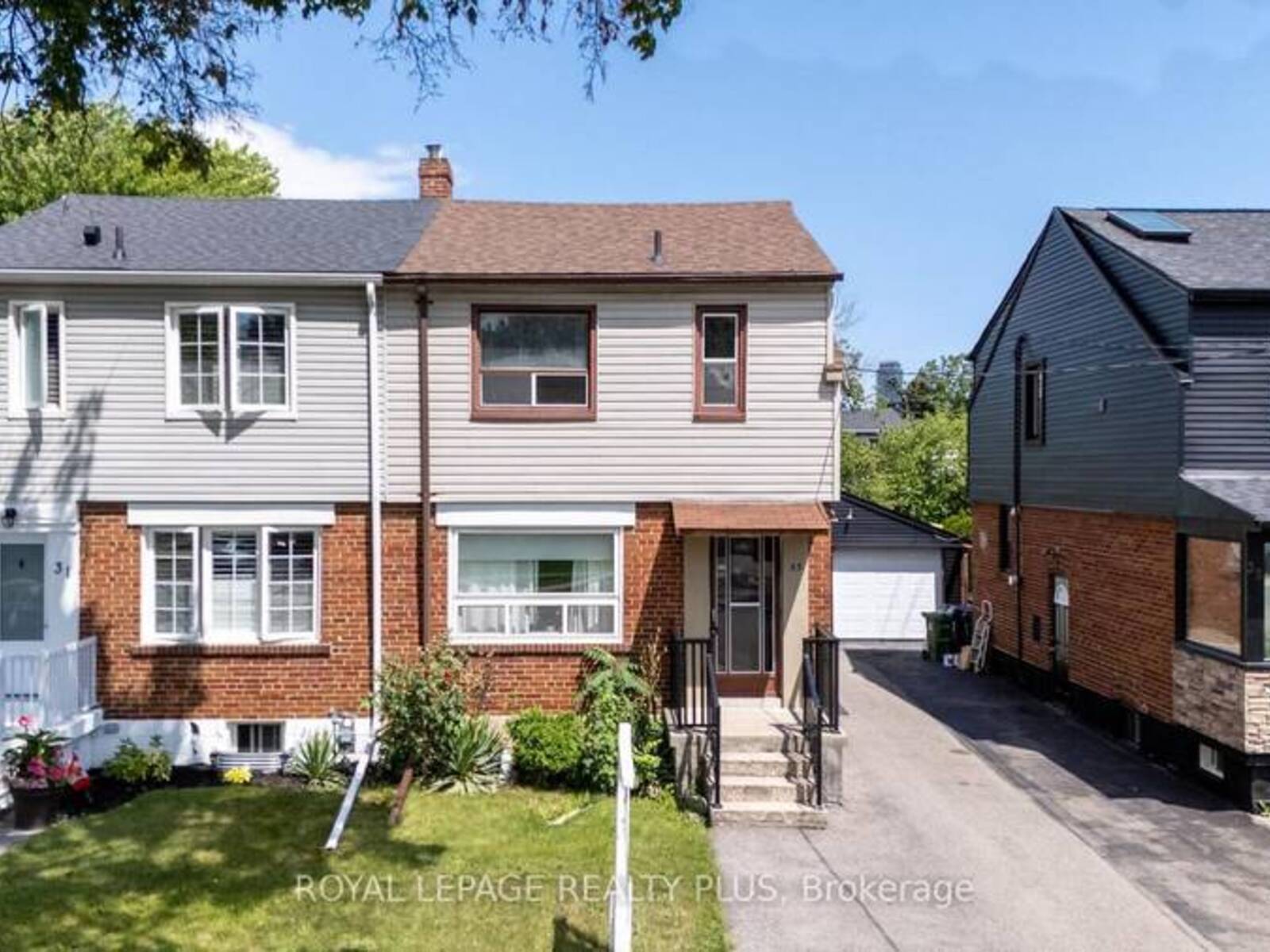 33 DAYTON AVENUE, Toronto, Ontario M8Z 3L8