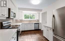 588 WALKERS LINE | Burlington Ontario | Slide Image Sixteen