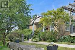 2 - 465 COLUMBIA STREET W | Waterloo Ontario | Slide Image Two