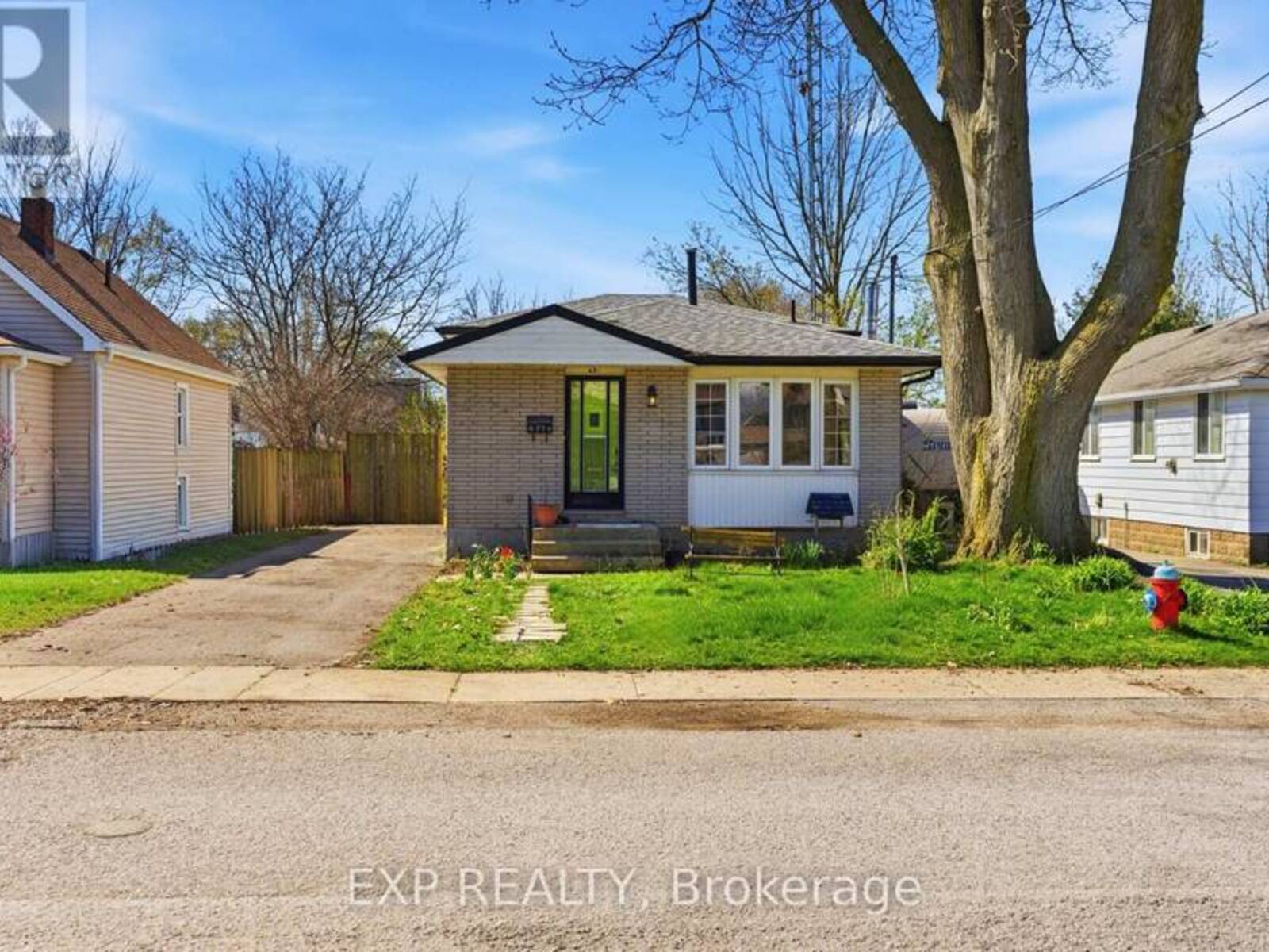 6376 ASH STREET, Niagara Falls, Ontario L2G 2H5