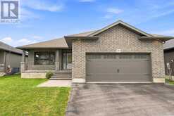 26 AUTUMN GROVE | Quinte West Ontario | Slide Image One