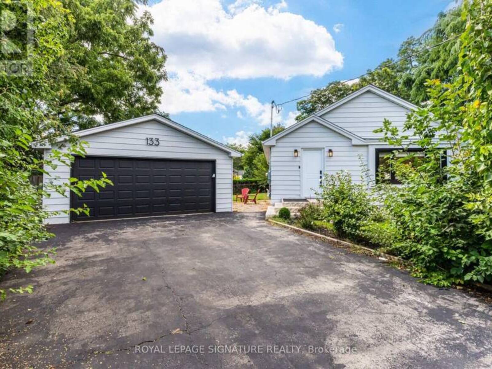 133 INGLEWOOD DRIVE, Oakville, Ontario L6K 1W8