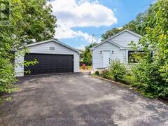 133 INGLEWOOD DRIVE Oakville Ontario, L6K 1W8