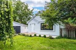 133 INGLEWOOD DRIVE | Oakville Ontario | Slide Image Four
