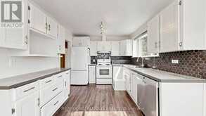 139 PANDORA CIRCLE | Toronto Ontario | Slide Image Thirteen