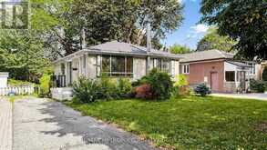 139 PANDORA CIRCLE | Toronto Ontario | Slide Image Two