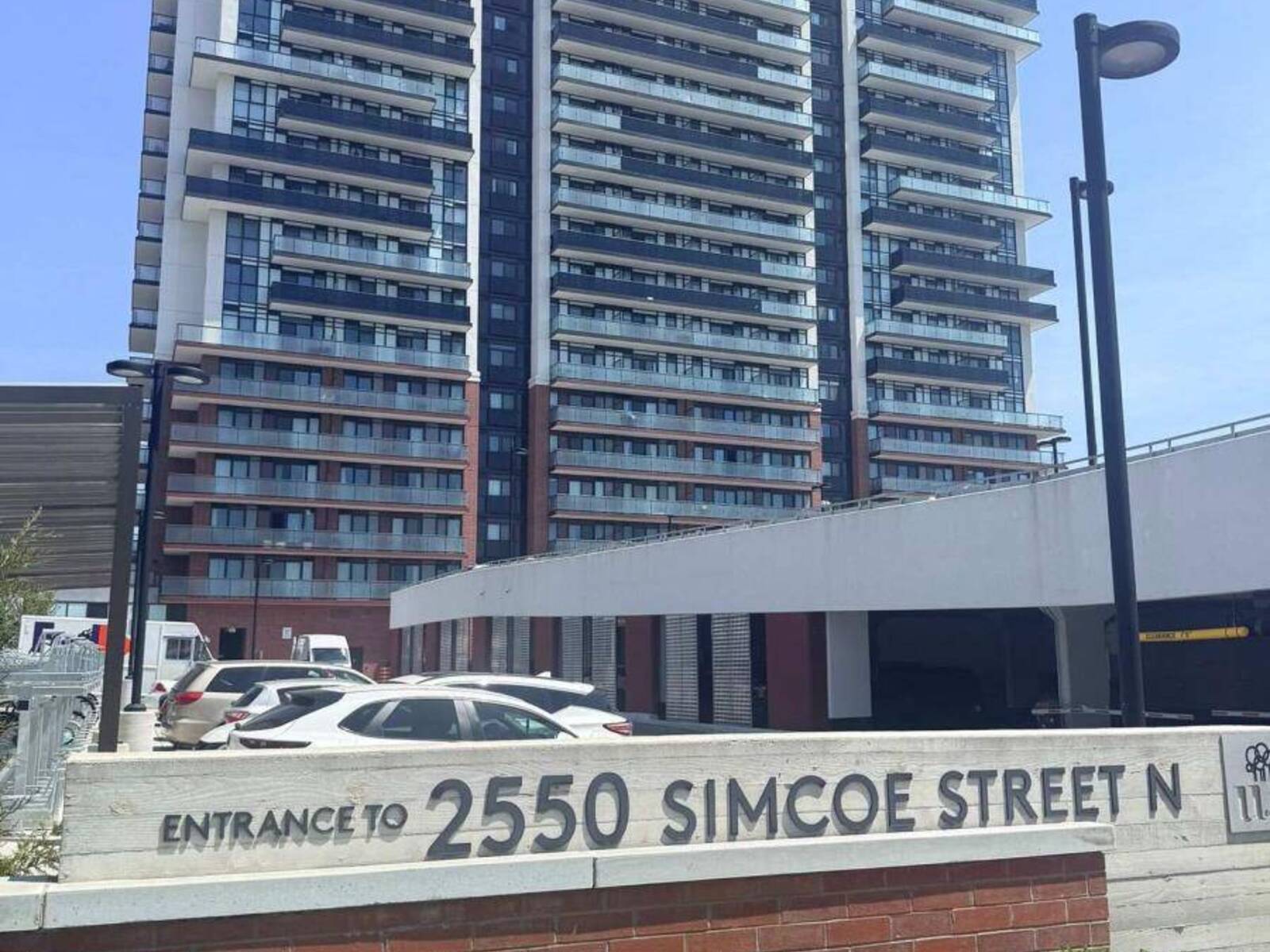 1501 - 2550 SIMCOE STREET N, Oshawa, Ontario L1L 0R5
