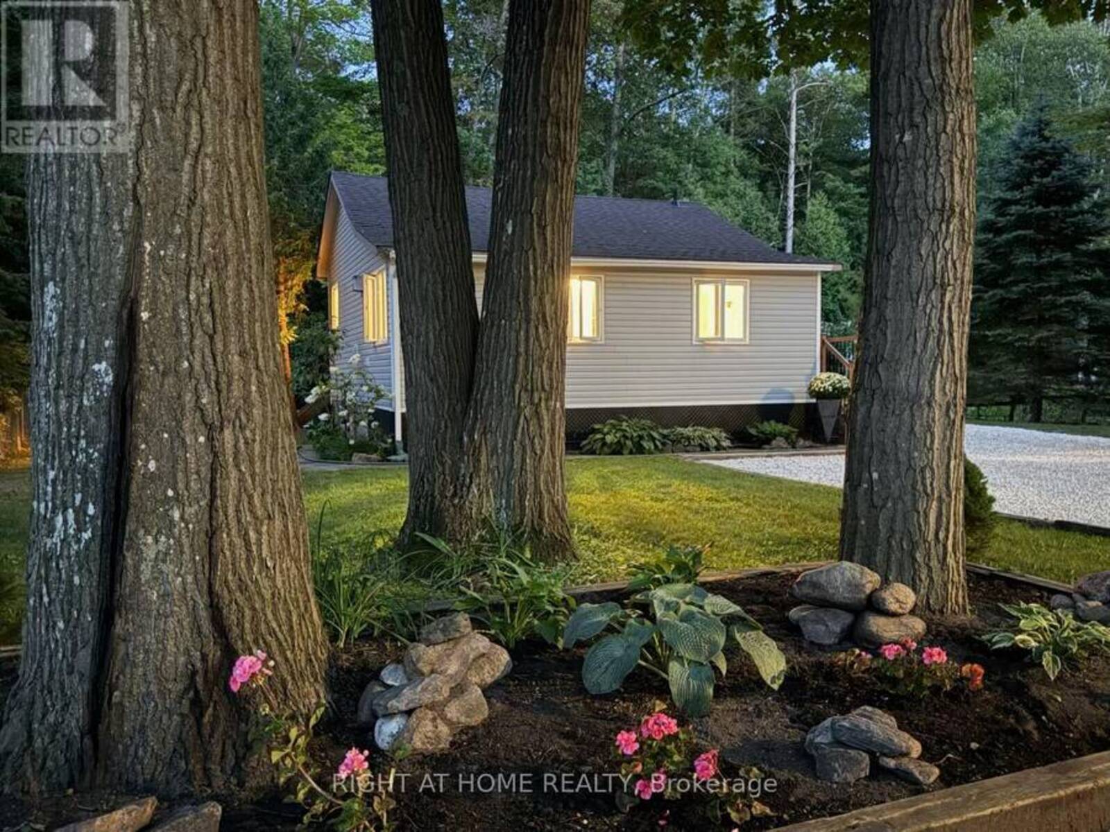 605 OXBOW PARK DRIVE, Wasaga Beach, Ontario L9Z 2T9