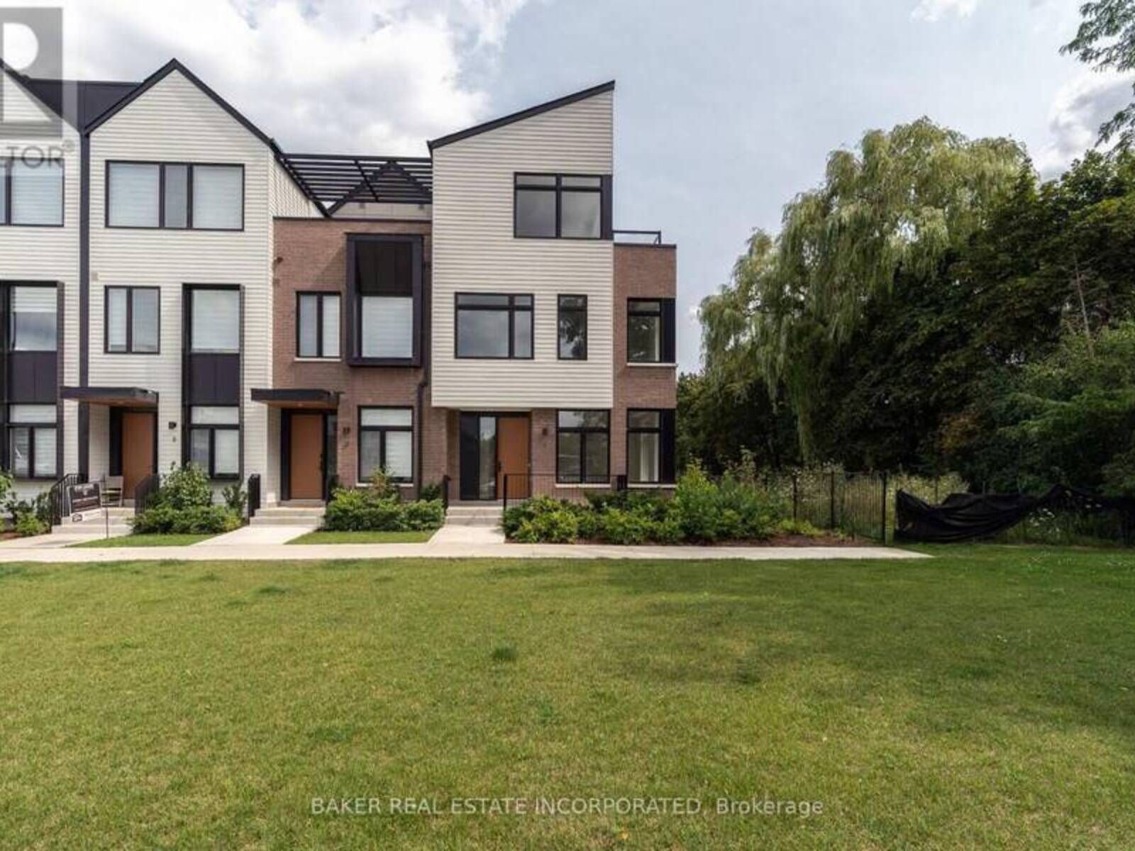 1 - 10 LOU PARSONS WAY, Mississauga, Ontario L5H 0B2