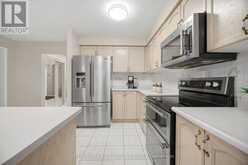 39 LEGEND LANE | Brampton Ontario | Slide Image Twelve