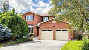 981 KRISTA COURT | Newmarket Ontario | Slide Image One