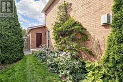 981 KRISTA COURT | Newmarket Ontario | Slide Image Forty