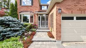 981 KRISTA COURT | Newmarket Ontario | Slide Image Six