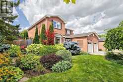 981 KRISTA COURT | Newmarket Ontario | Slide Image Four