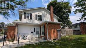 5 - 431 KEATS WAY | Waterloo Ontario | Slide Image Four