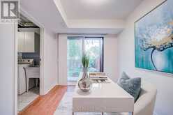 35 BARDS WALKWAY | Toronto Ontario | Slide Image Twelve