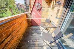 35 BARDS WALKWAY | Toronto Ontario | Slide Image Thirty-three