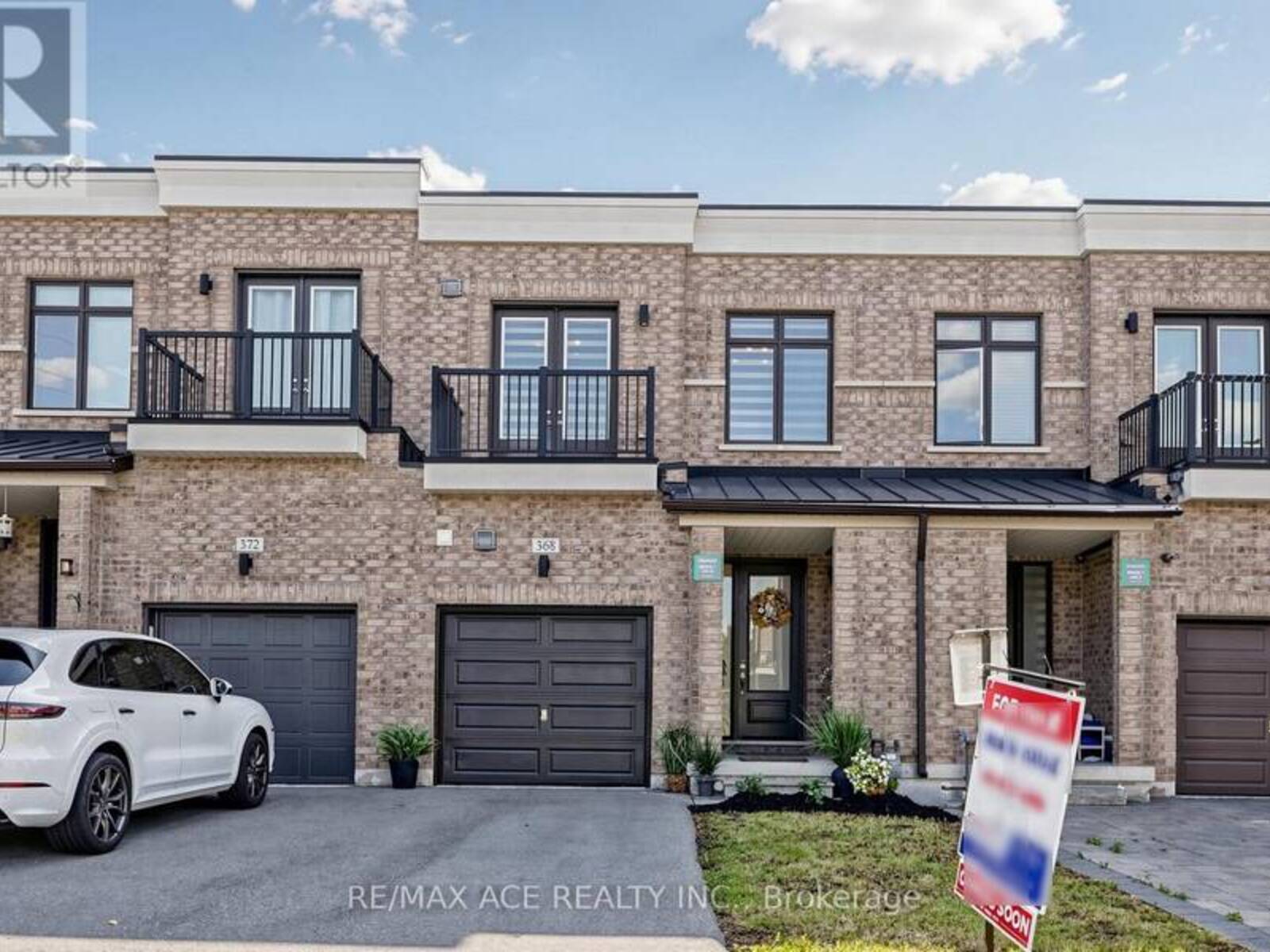 368 ELYSE COURT, Aurora, Ontario L4G 2C9