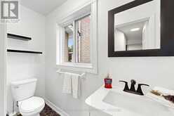 38 FELT CRESCENT | Barrie Ontario | Slide Image Fifteen