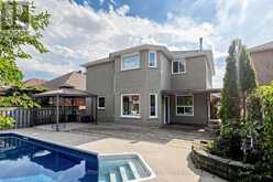 38 FELT CRESCENT | Barrie Ontario | Slide Image One