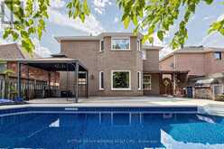 38 FELT CRESCENT | Barrie Ontario | Slide Image Two
