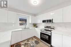 38 FELT CRESCENT | Barrie Ontario | Slide Image Seven