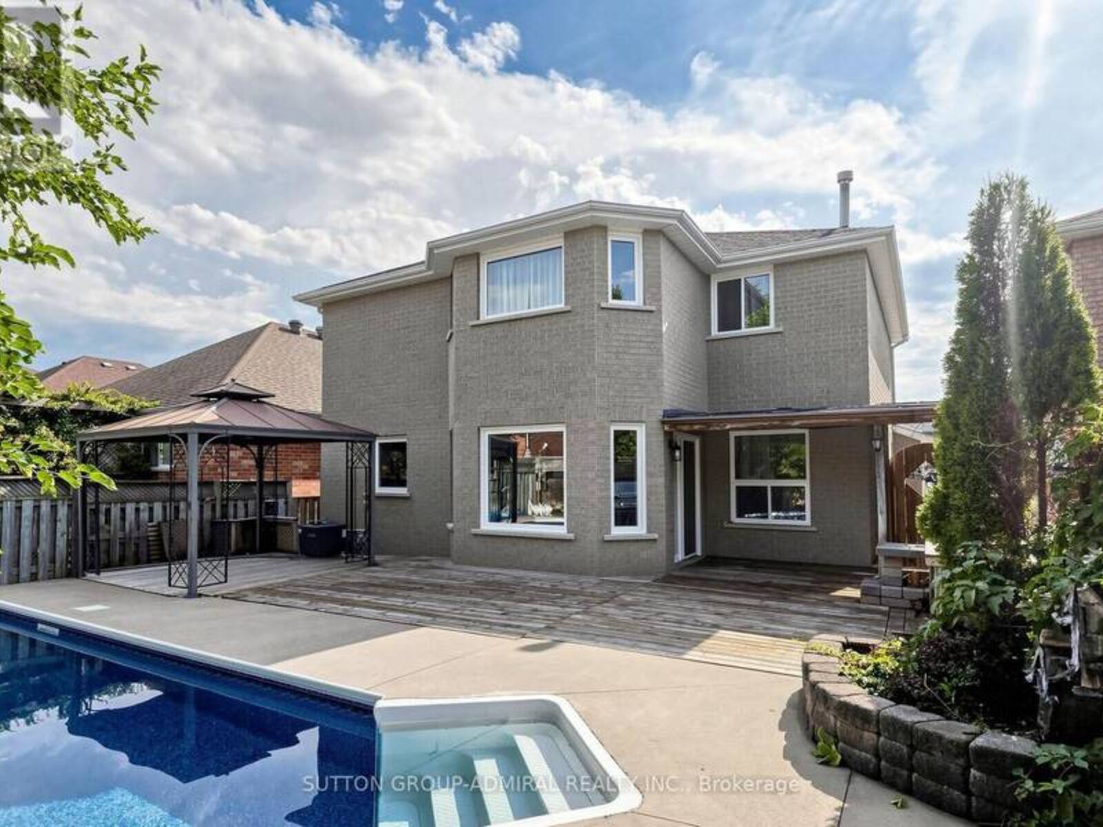 38 FELT CRESCENT, Barrie, Ontario L4N 8V1