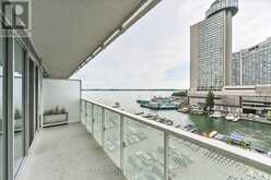 617 - 15 QUEENS QUAY E | Toronto Ontario | Slide Image Seventeen