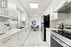 26 BLUE EAGLE TRAIL | Toronto Ontario | Slide Image Twelve